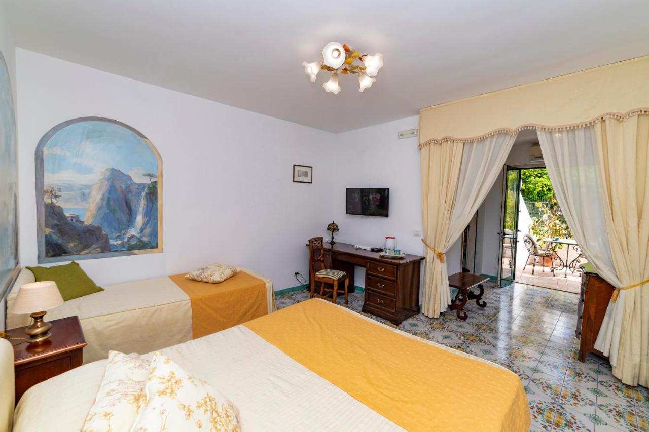 Casa Teresa Bed & Breakfast Positano Exterior photo
