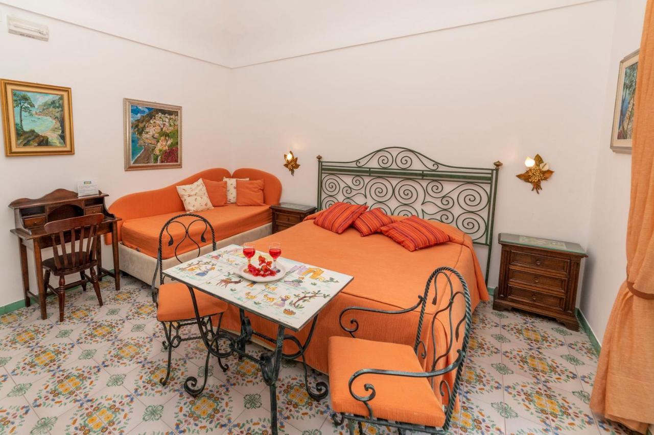 Casa Teresa Bed & Breakfast Positano Exterior photo